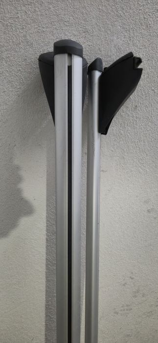 Напречни греди 135 см за интегрирани релси на покрива. Багажник