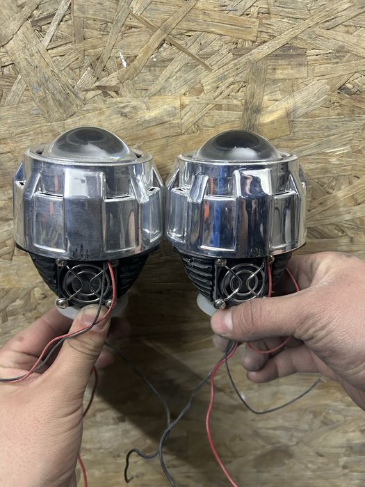 Продам би лед фары