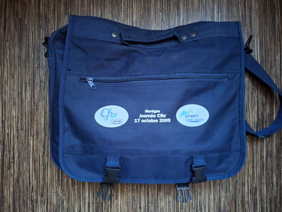 Notebook HP Model: 15-ay006nu