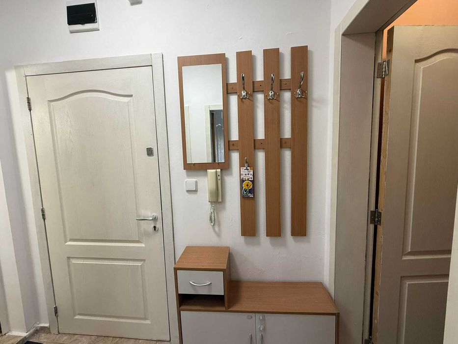 Отдавам под наем 2-стаен апартамент - кв. Възраждане