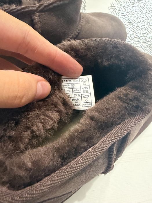 UGG noi fara etichetă
