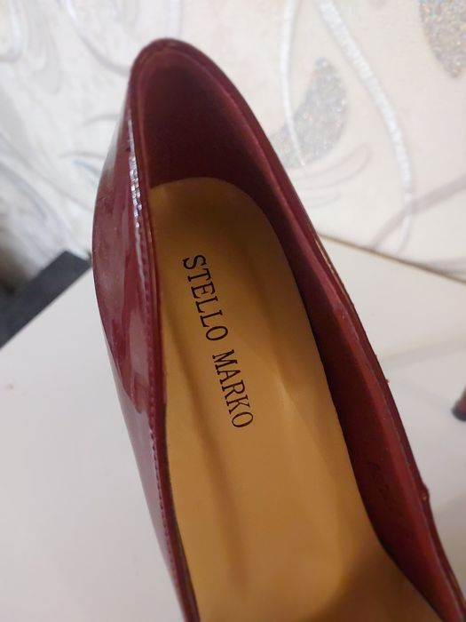 Туфельки вишнёвые 36р