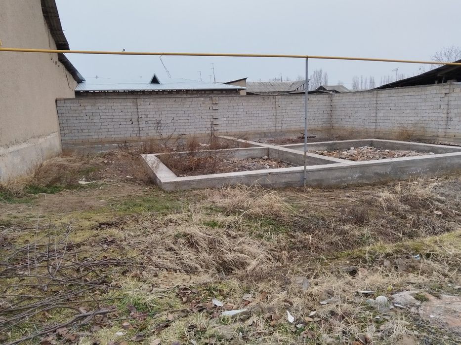 Yer sotiladi srochna