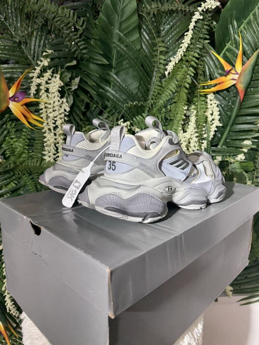 Balenciaga Cargo Trainer Grey