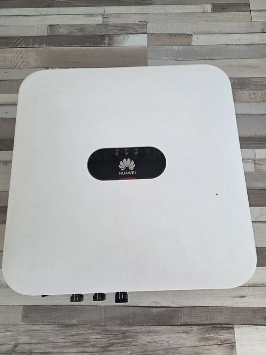 Invertoare Huawei Sun 2000 4 si 5 KTL L1