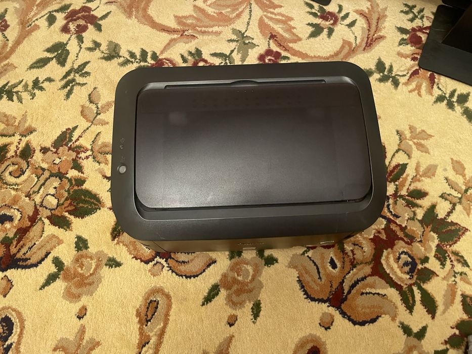 Продам принтер lbp6000b