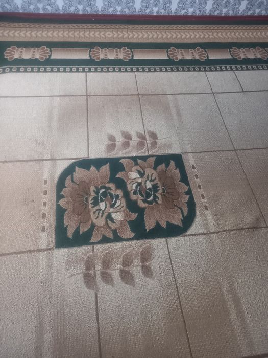 Ковёр продаётся ковёр