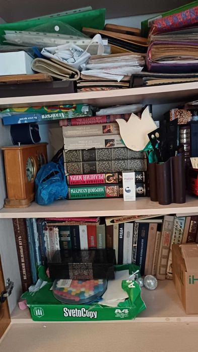 Книжный шкаф витрина