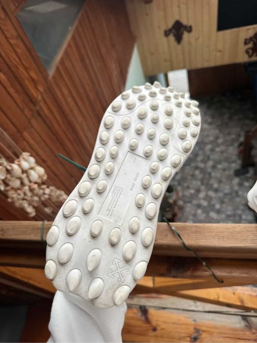 Vand off white odsy 1000