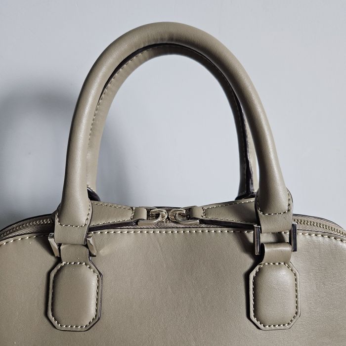 GUESS чанта и портмоне - използвани