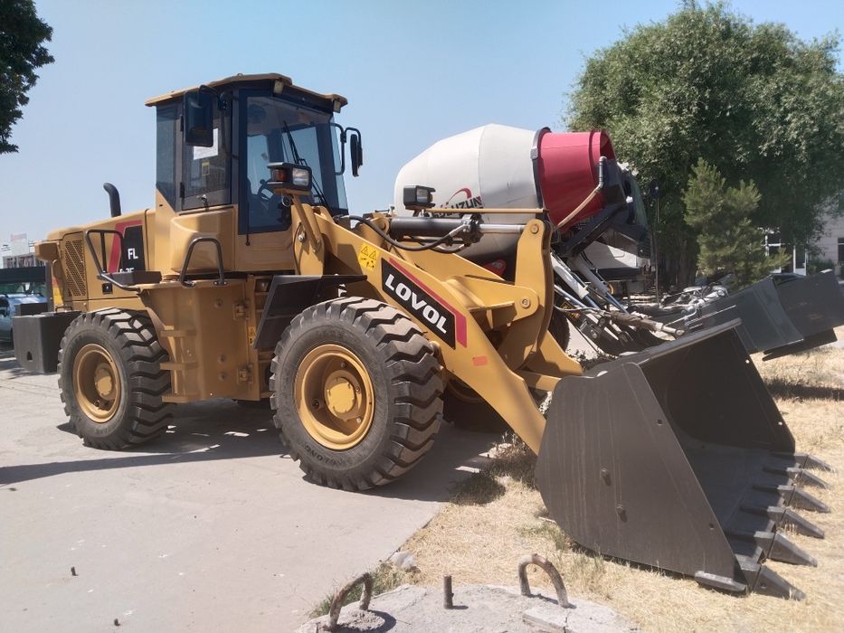 Фронтальный погрузчик  LOVOL FL935H