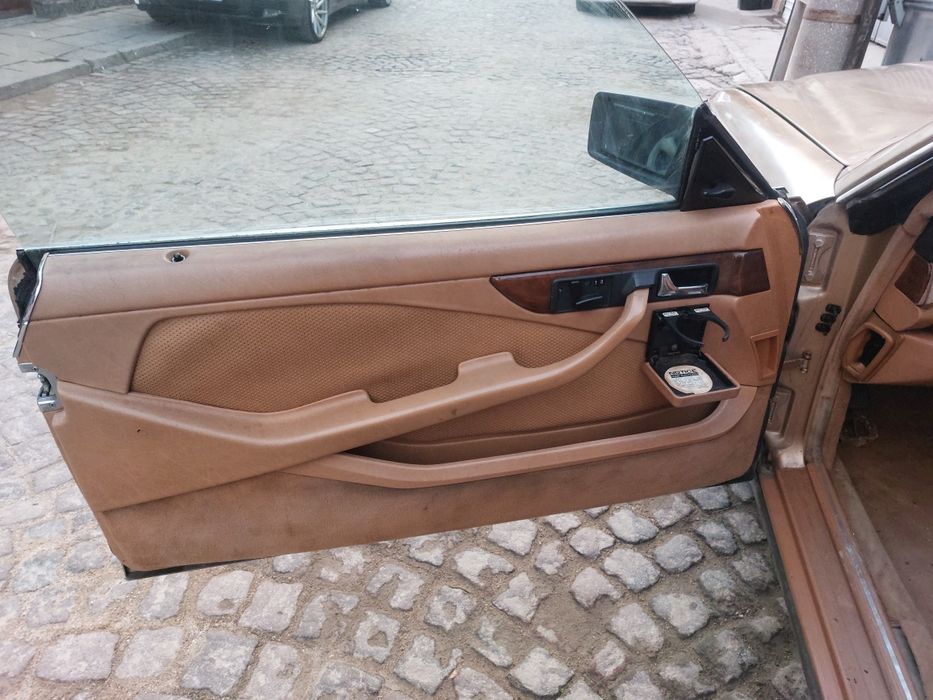 Mercedes 560 SEC на части