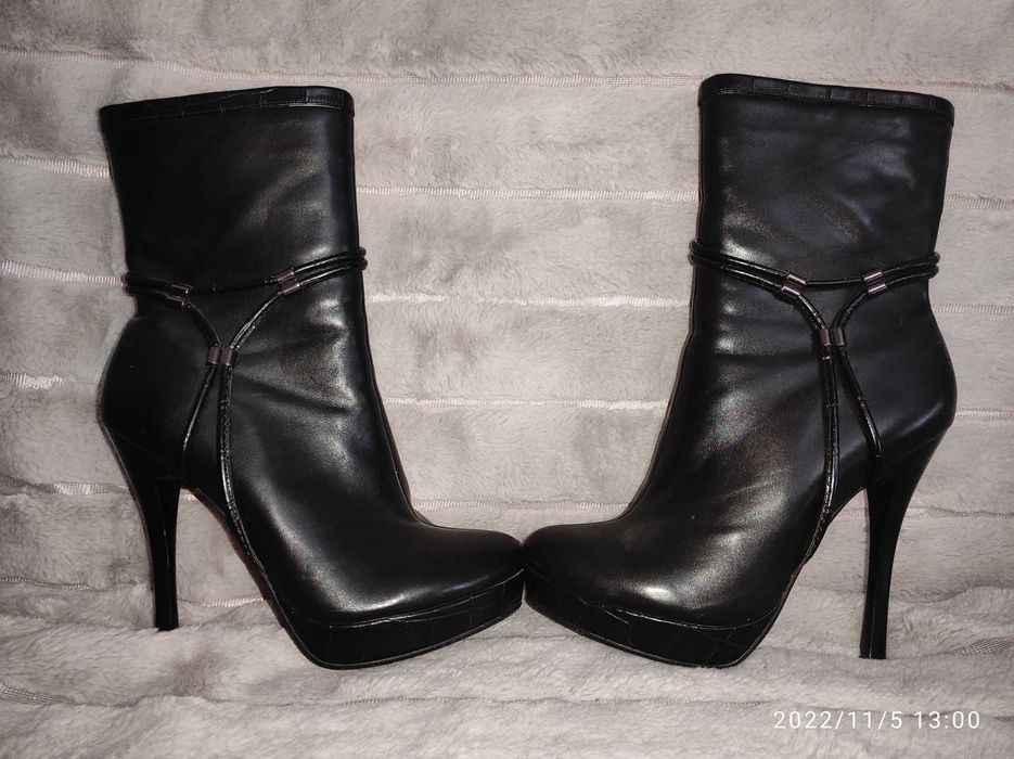 Полусапоги черные 40 размер