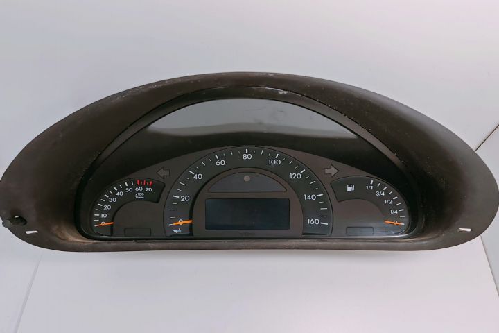 Ceas bord A2035402747 Mercedes-Benz C-Class W203/S203/CL203