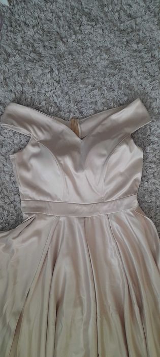 Rochie lungă cu crăpătură