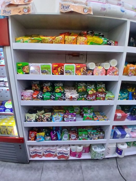 MDF vitrina polkalar