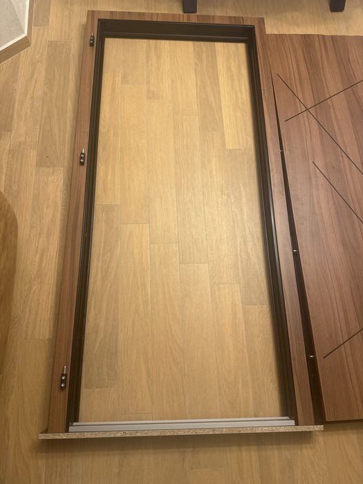 НОВА Входна врата