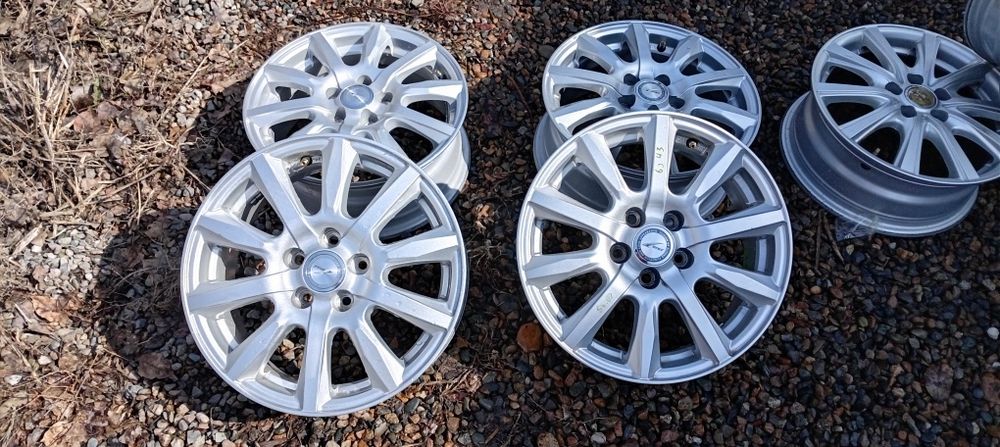 диски  на 15 5,100 ет 45