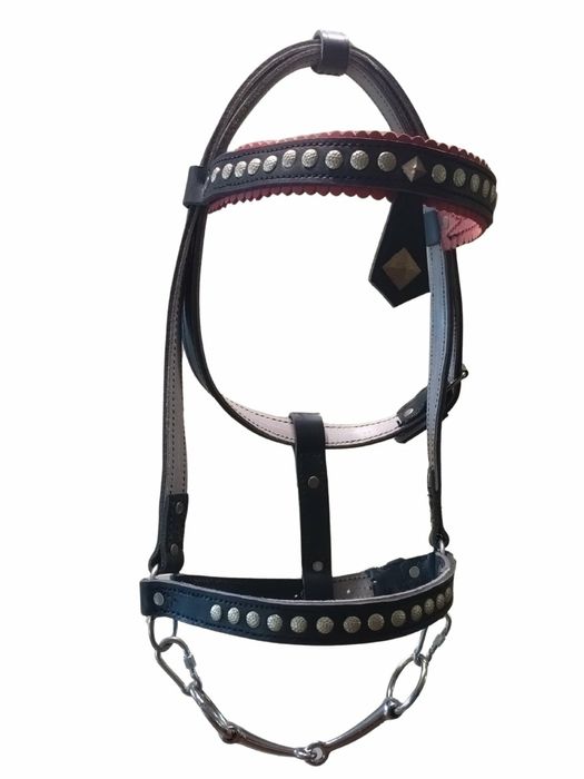 Сарач, амуниция за кон, палдъм, юзда, юлар, поводи, кантарма, гердан