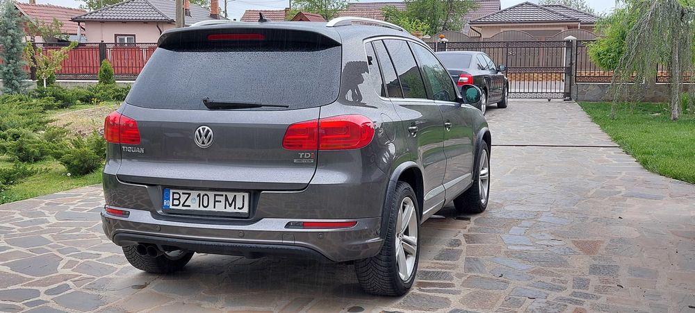 Volkswagen Tiguan R-Line 2.0 TDI 4 Motion