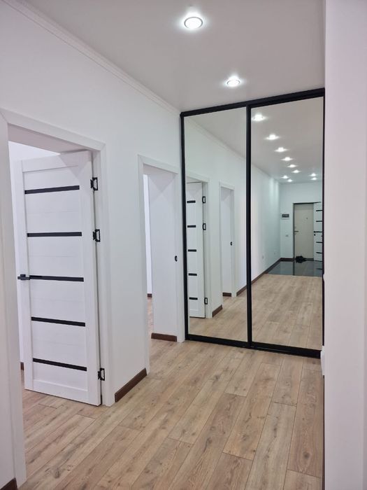Продам 3к.кв 101кв.м