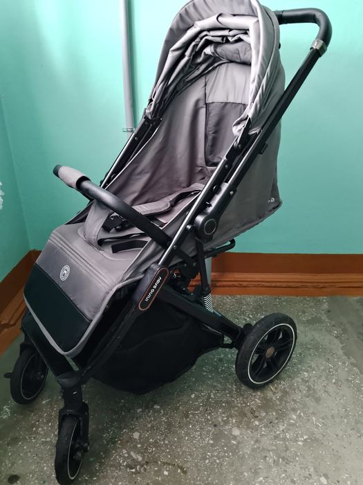 Коляска детская .