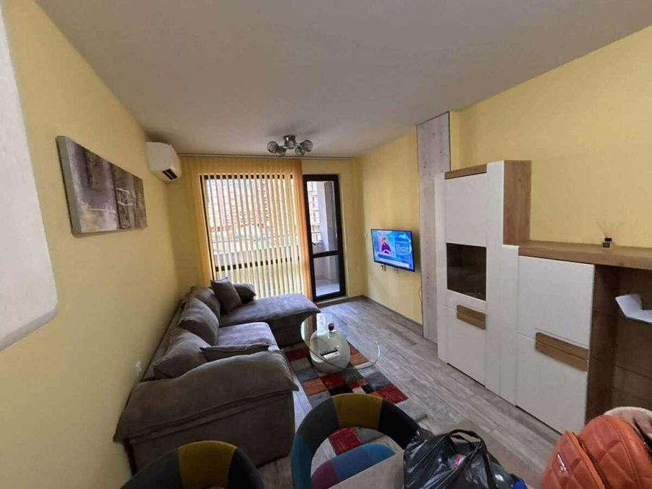 Дава се под наем Двустаен апартамент в Пловдив, Южен - 70 кв.м за 433.5 € - Снимка #2