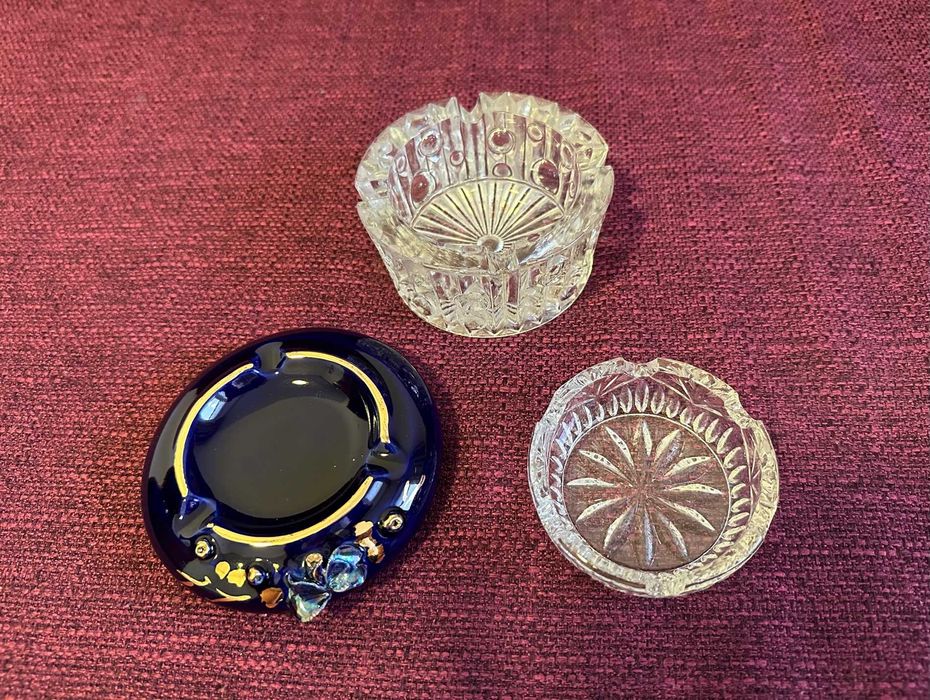 3 Scrumiere cristal/ cobalt