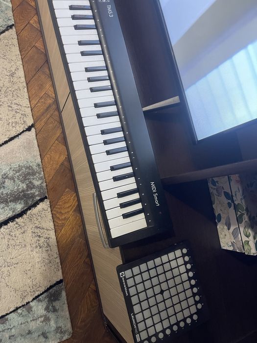 Set productie muzicala MIDI Keyboard si Midi Pad