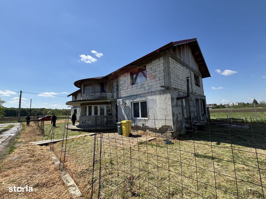 Vilă în Țegheș, comuna Domnești, P+1, aproape de pădure, acces rapid