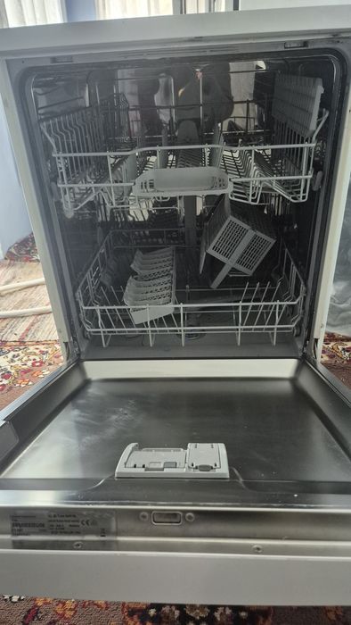 Mașină de spălat vase