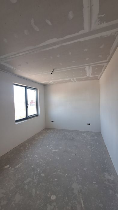 CASĂ NOUĂ MODERNĂ, PARTER, 3 Dormitoare,  453 MP Teren, zona drumul  ODOREULUI