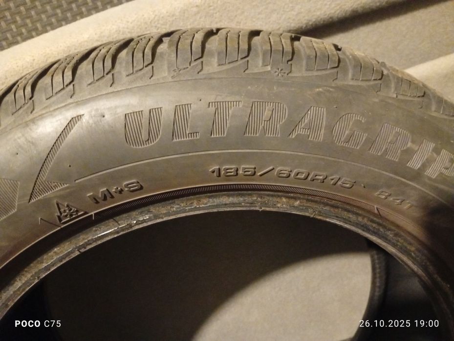 Anvelope iarna 185 60 R15 Goodyear M&S profil 4 mm DOT 2016 2 bucăți