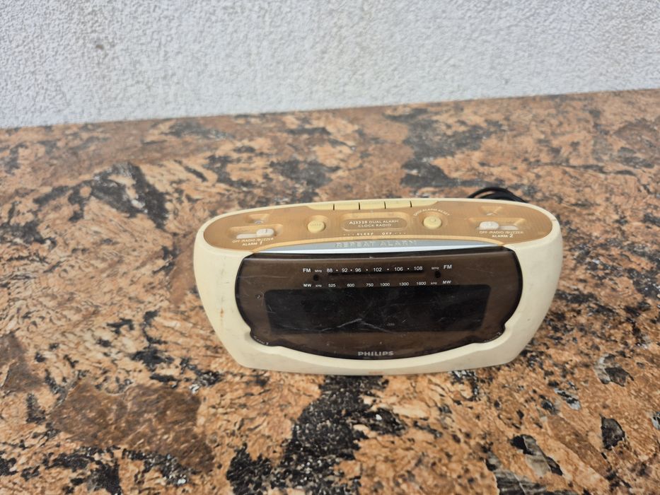 Radio receptor de masa cu ceas digital Philips model Aj-3340,dual Alar