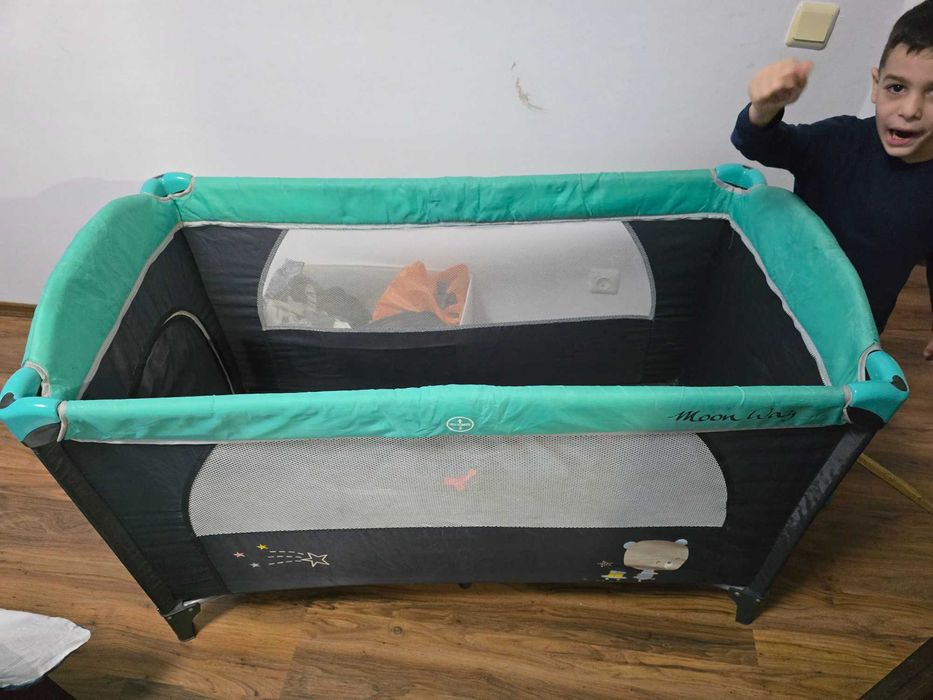 Сгъваема бебешка детска кошара със матрак