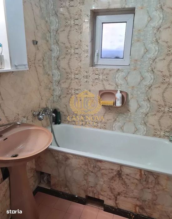 Apartament 3 camere 70mp, cartier Intre Lacuri, balcon, parcare