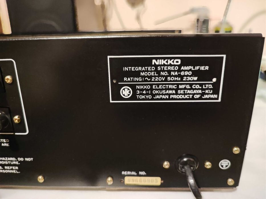 amplificator Sharp SM 30HB și Nikko NA-690