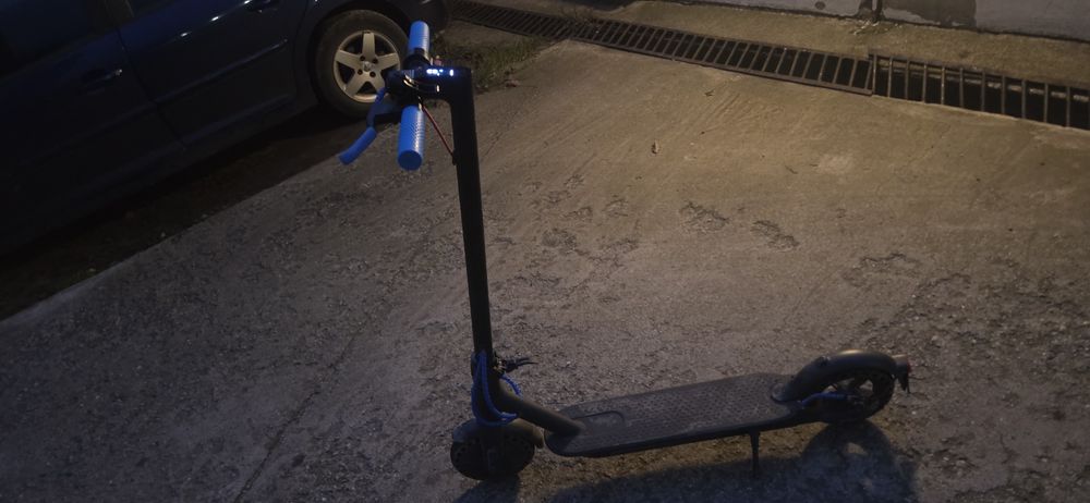 Trotineta electrica  Xiaomi pro 2 incarcator original cauciucuri pline