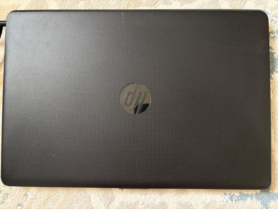 ноутбуки Asus и HP