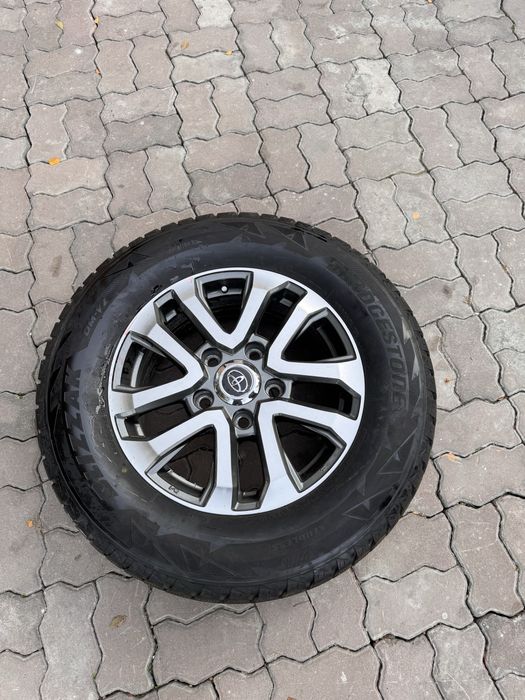 Продам зимние шины с дисками