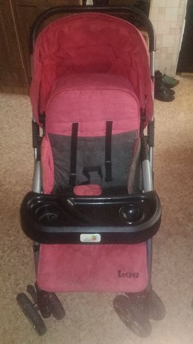 Коляска прогулочная