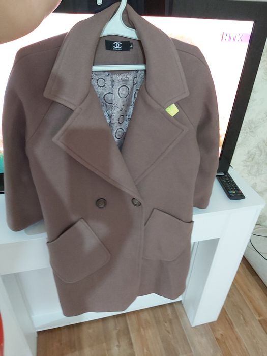 Продаю пальто новое