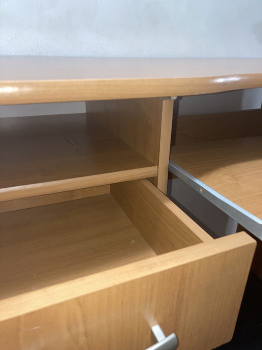 Кафяво бюро