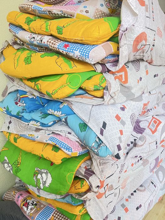 Матрацы, одеала, подушки для садика