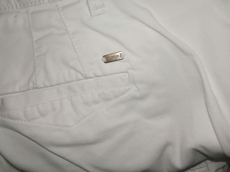 Tommy Hilfiger – pantaloni lungi Albi
