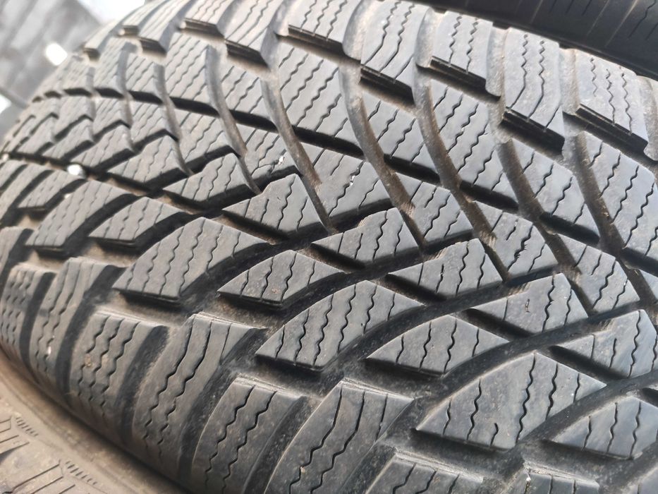 2бр Зимни гуми 205 60 16 - Petlas - DOT 2023