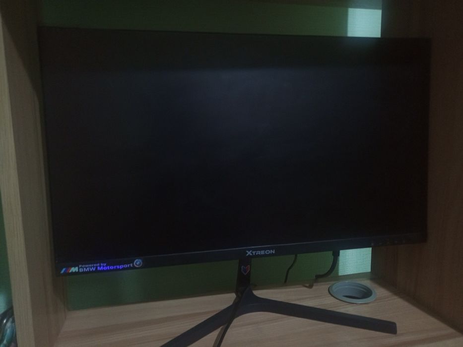 Продам монитор 100hz
