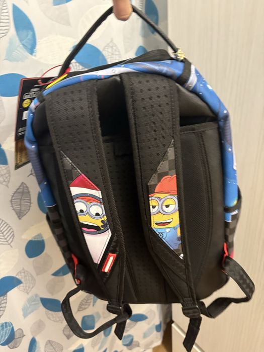 Ghiozdan sprayground nou