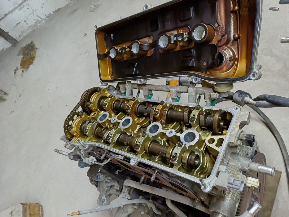 Toyota  camri. 35