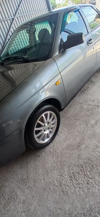 Lada pirora, yili 2008